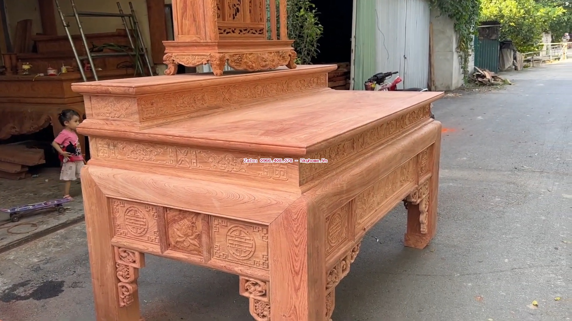 Bàn thờ Nhị cấp chân vuông 18, ván mặt dày 3 phân kết hợp khám thờ 1,27m