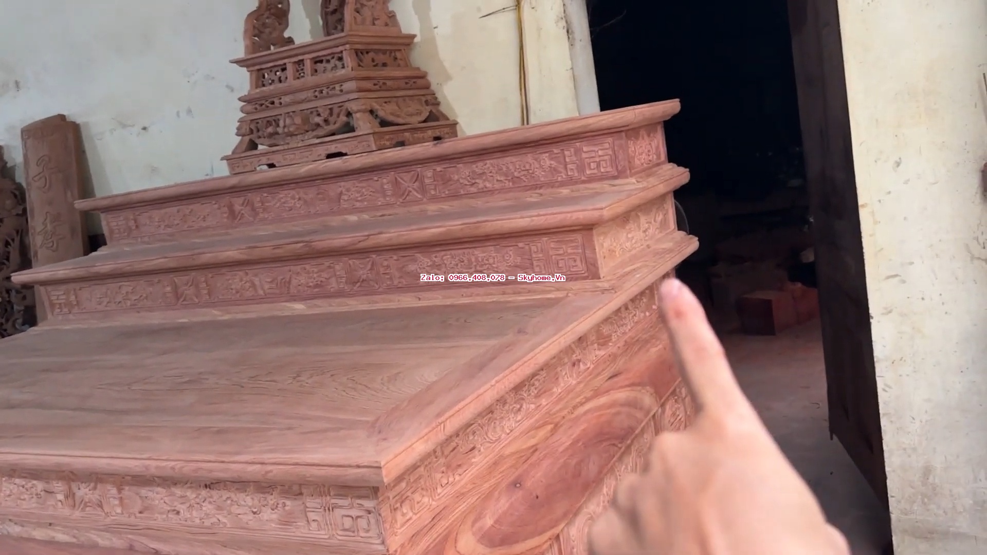 Bàn thờ tam cấp kích thước 2,17m sâu 1,67m