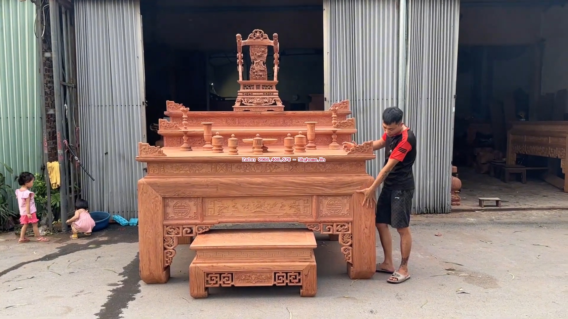 Bàn thờ tam cấp chân vuông 22 kích thước lớn