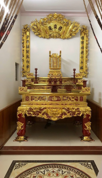 Bàn thờ Phúc Kim Tiền