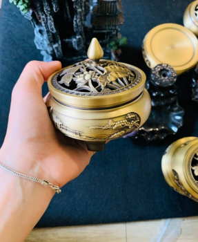 Lư đốt trầm hương bằng đồng chạm khắc đồng quê cao cấp