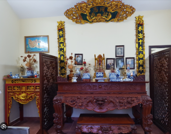 Sập Thờ Chân 28 Hàng“ Khủng “