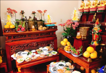Tại sao nên dâng nước màu đỏ lên thần Phật