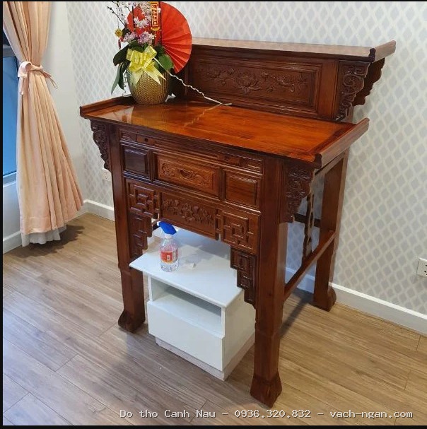 Bàn thờ gỗ Gụ Lào