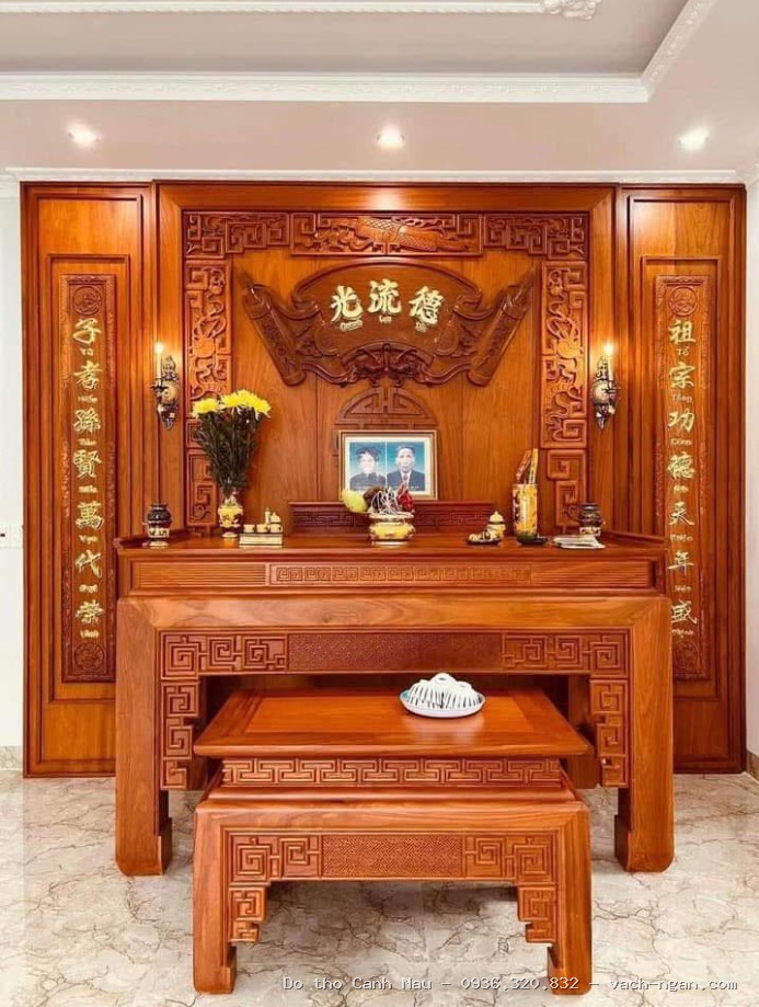 Phòng thờ nhà phố đơn giản 