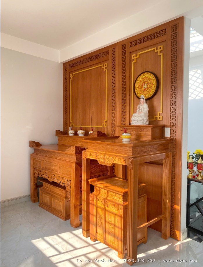 Phòng thờ gia tiên và thờ Phật