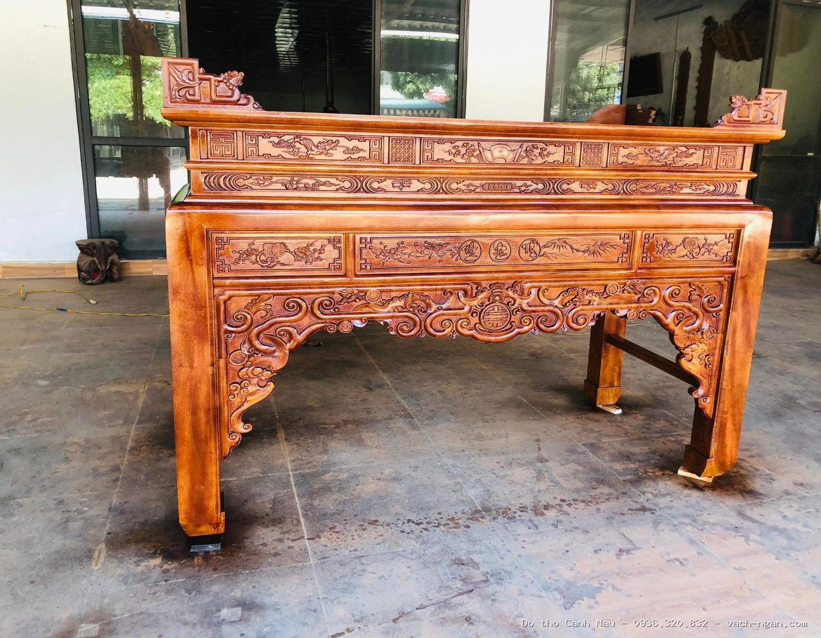 Bàn thờ treo tường cách điệu hiện đại