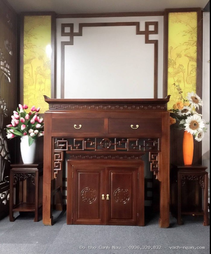 Bàn thờ gia tiên gỗ cho không gian thờ tự trang nghiêm