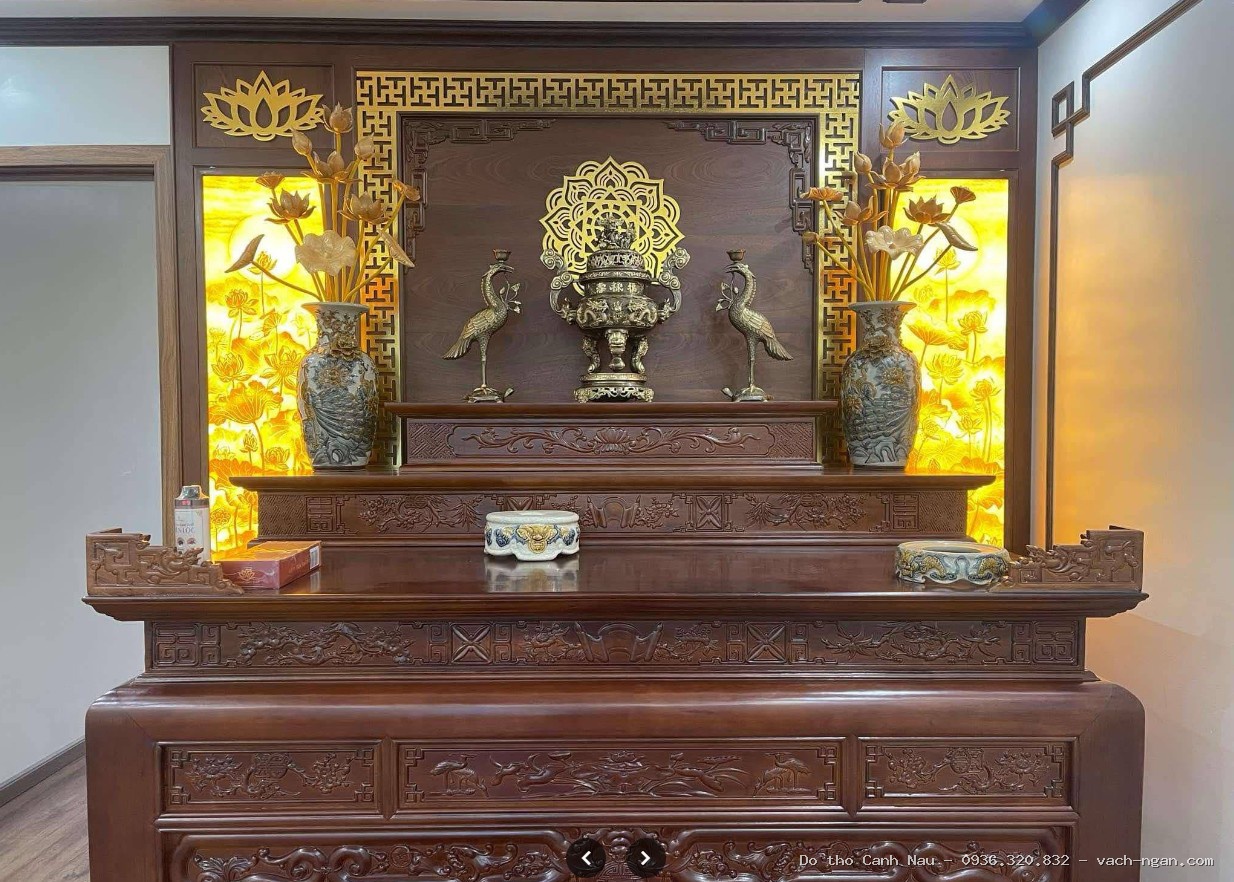 Mẫu bàn thờ chung cư nhỏ gọn gỗ tự nhiên GHS-52331