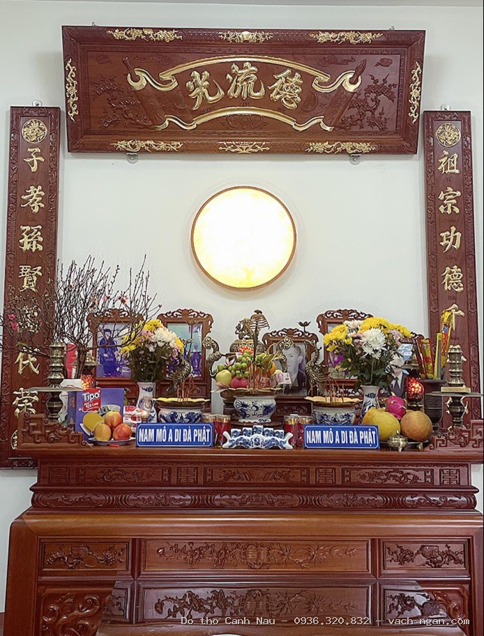 Bàn thờ gỗ hương 1m27 kiểu hiện đại BT119