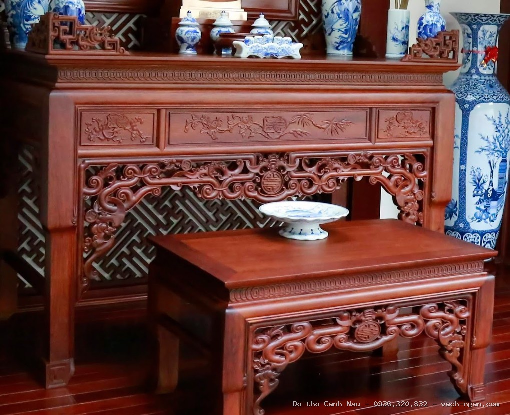 Án gian thờ đẹp kết hợp bàn thờ treo mẫu cổ tại Hoàn Kiếm