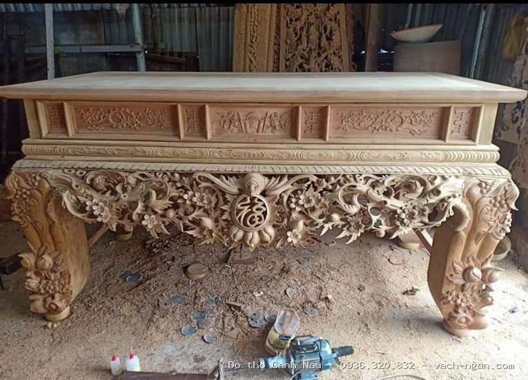 Bàn thờ 2 cấp đẹp và bộ đồ thờ gỗ Mít tại Cầu Giấy