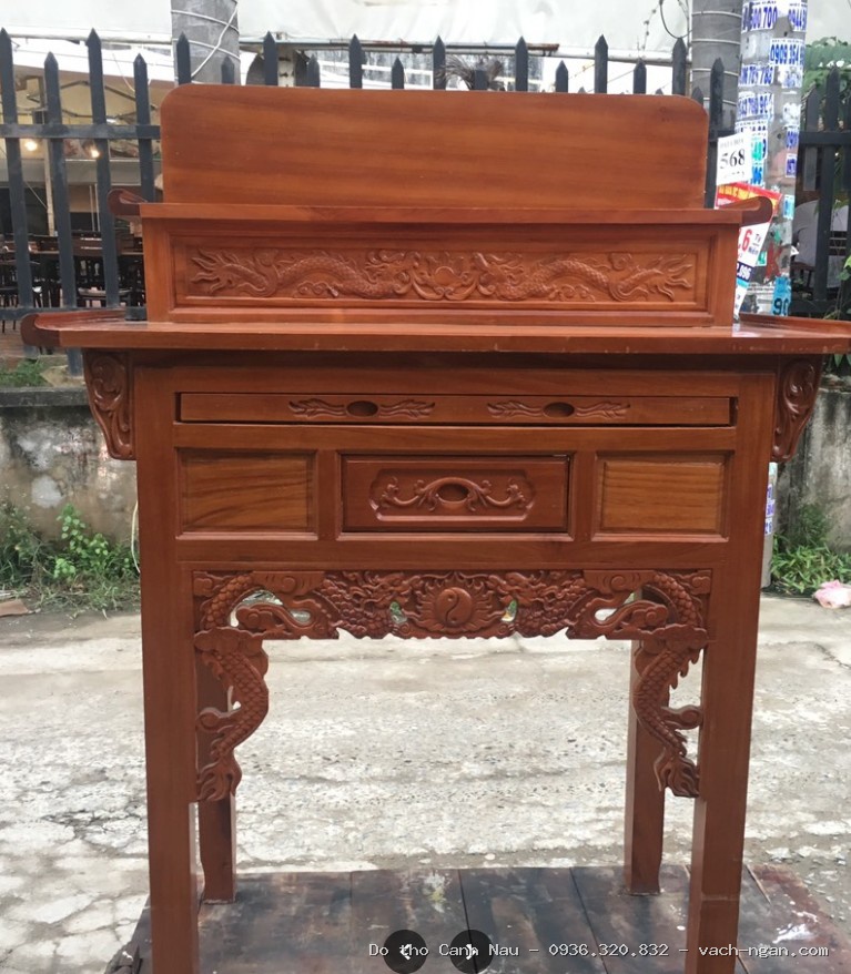 Bàn thờ 2 cấp kết hợp bàn cơm chạm ngũ phúc tại Hoàn Kiếm