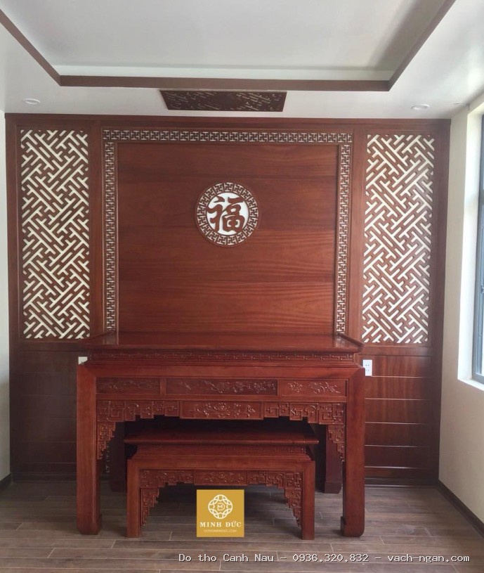 Bàn thờ đứng gỗ sồi màu óc chó mẫu triện vạn mâm rút tại Hà Đông