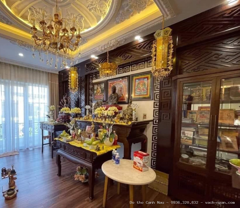 Bàn thờ lớn gỗ Sồi hiện đại – TT323 tại Hà Đông