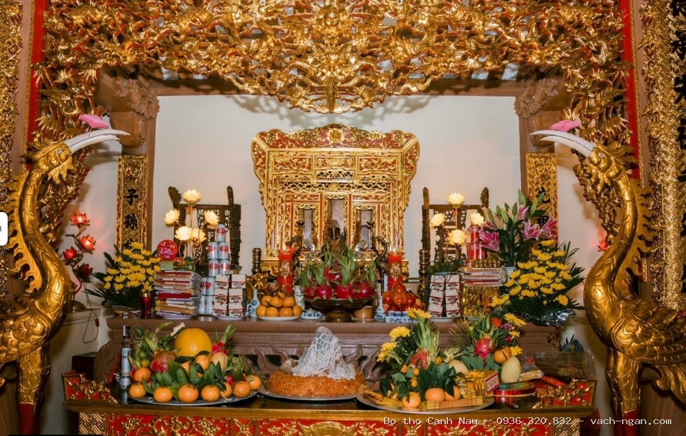 Bộ bàn thờ triện sen và ngai thờ gỗ gụ 175cm tại Cầu Giấy
