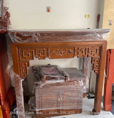 Mẫu Bàn thờ gia tiên đẹp gỗ Gụ chạm chữ Thọ tại Tây Hồ