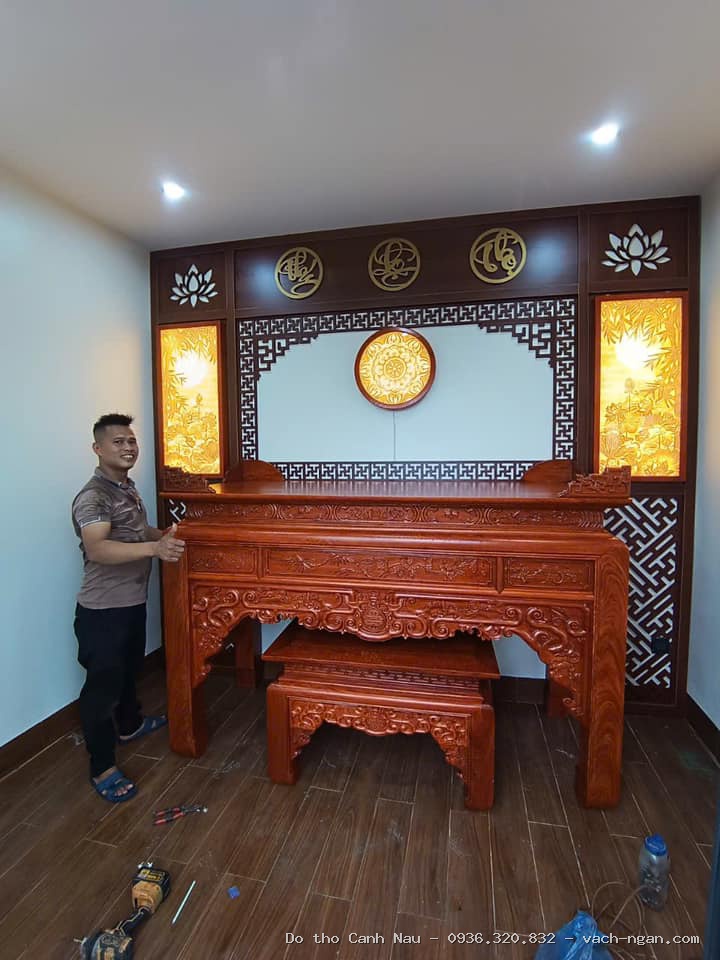 Sập thờ gỗ gụ màu cánh gián mẫu đại hưng tại Đống Đa