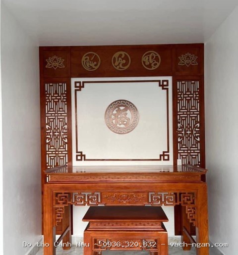 Sập thớ Tứ linh, Án gian hổ phù, kèm lục bình  tại Tây Hồ