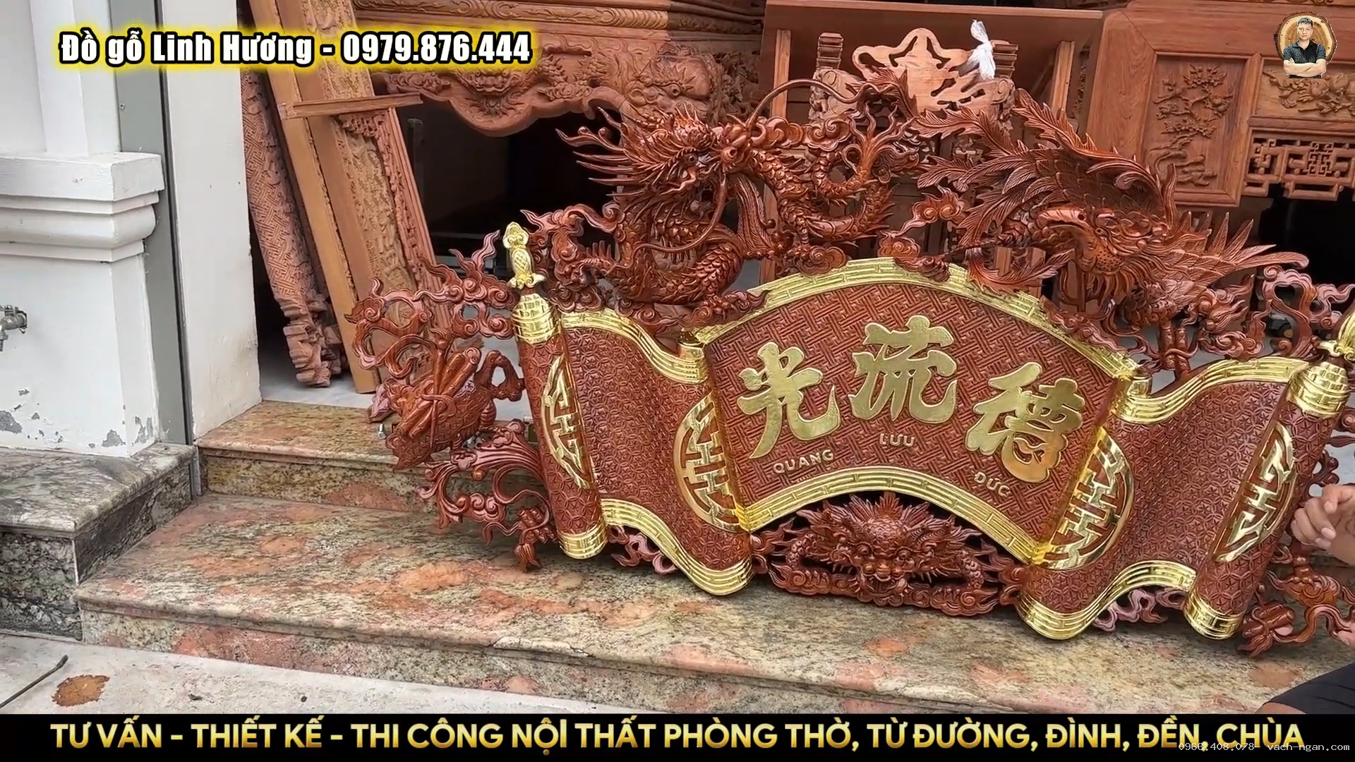 Lưu ý khi chọn cuốn thư câu đối cho phòng thờ gia đình tránh vướng dầm nhà