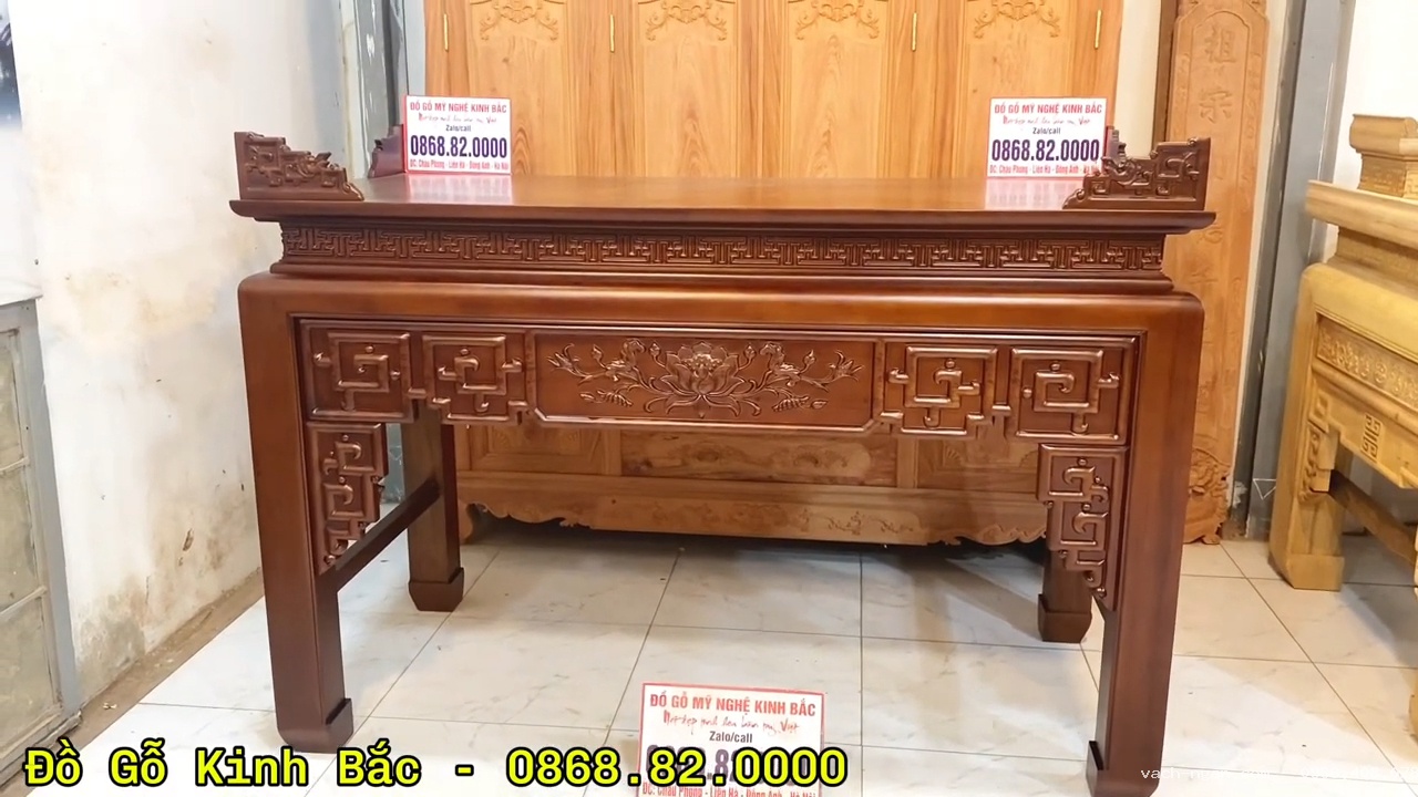 Án gian thờ gỗ gụ chân vuông 12 mẫu đục triện sen hoàn thiện màu cà phê