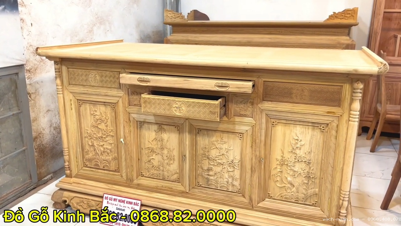 Tủ thờ gỗ gụ Lào 4 cánh đục tứ quý tùng cúc trúc mai cổ truyền