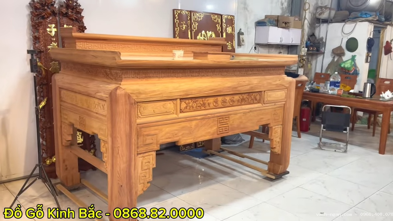 Án gian thờ triện sen gỗ hương đá Nam Phi chân vuông 14