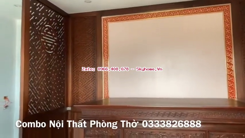 Vách ngăn, vách ốp tường và bàn thờ chạm chữ Vạn Thọ