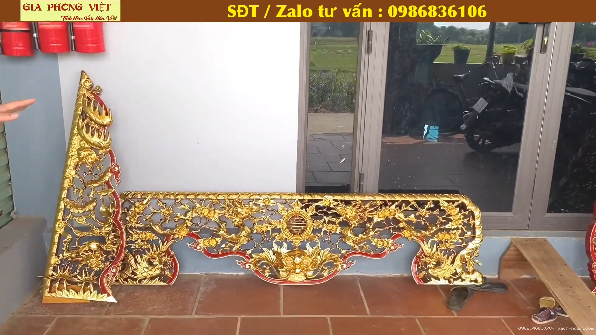 Cửa võng Mai Hóa Long kết hợp dát vàng ta theo yêu cầu gia đình