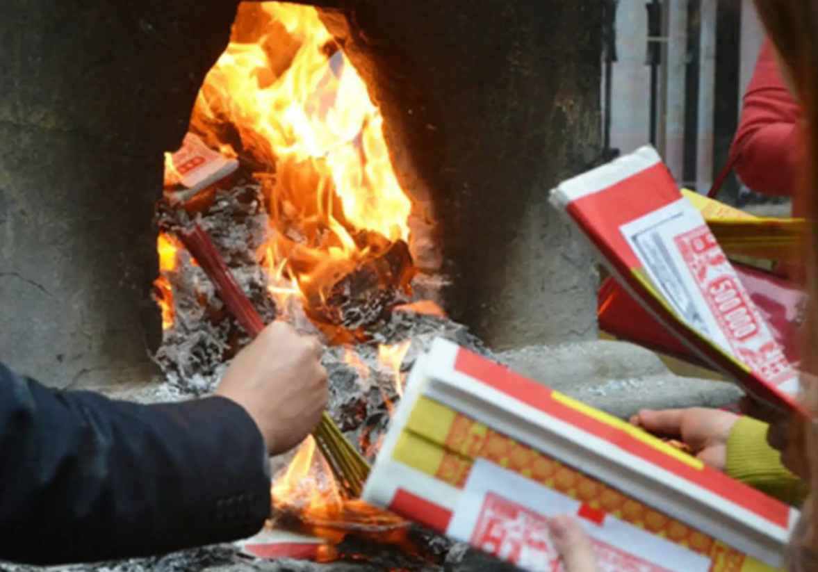 Chuẩn Bị Lễ Vật Hoá Vàng