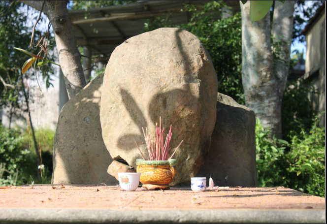 bàn Thờ Đá Trong Văn Hóa Việt Nam