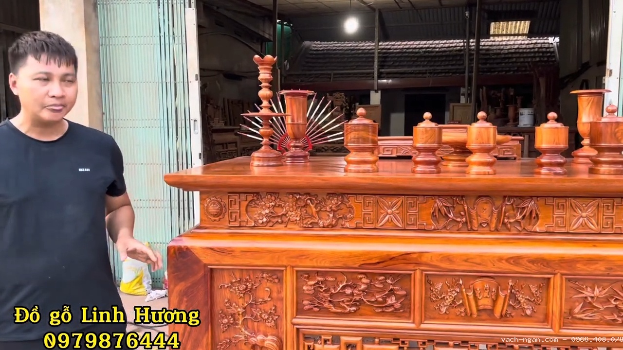 Nội thất phòng thờ từ đường gỗ hương đá full màu trần gỗ