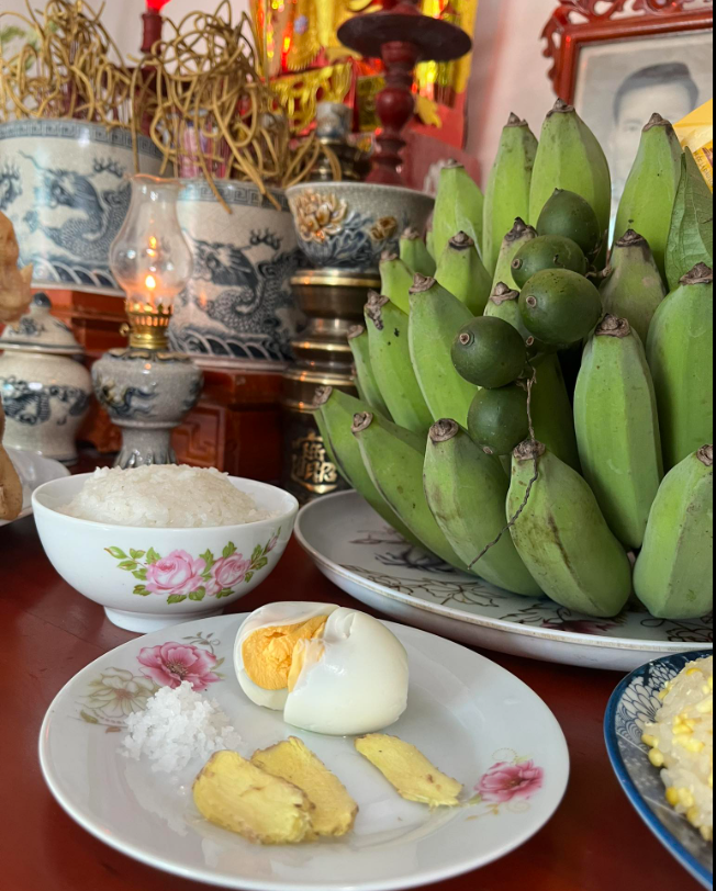 Chuyển bát hương lên tầng có ảnh hưởng không?