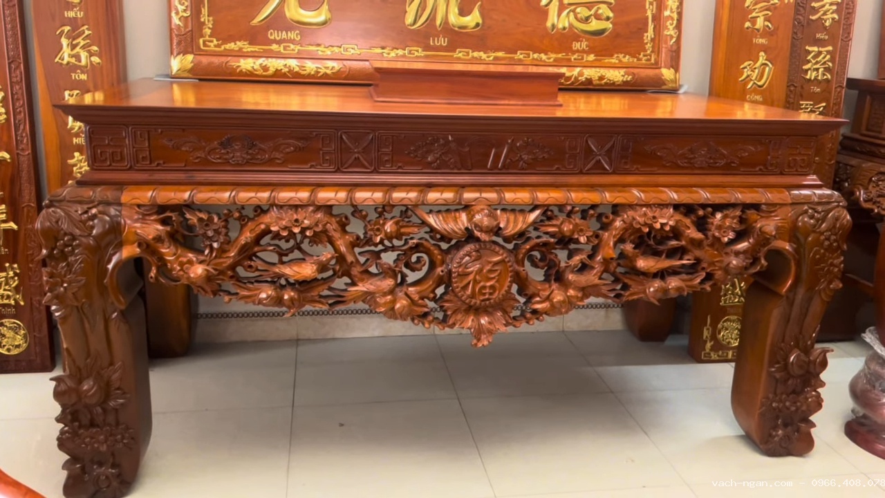 Sập thờ gỗ gụ Lào đục mẫu Mai Điểu