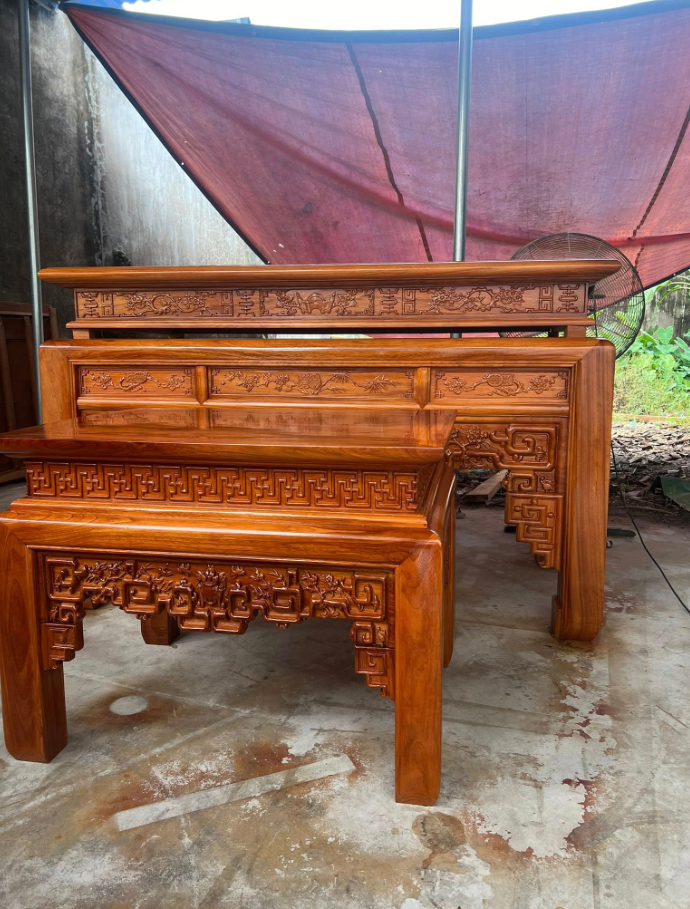Sập thờ trơn to và nặng
