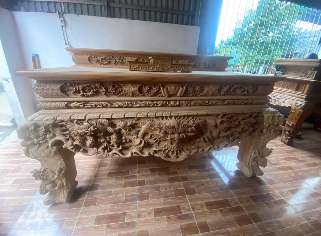 Sập thờ Từ Linh chân 20