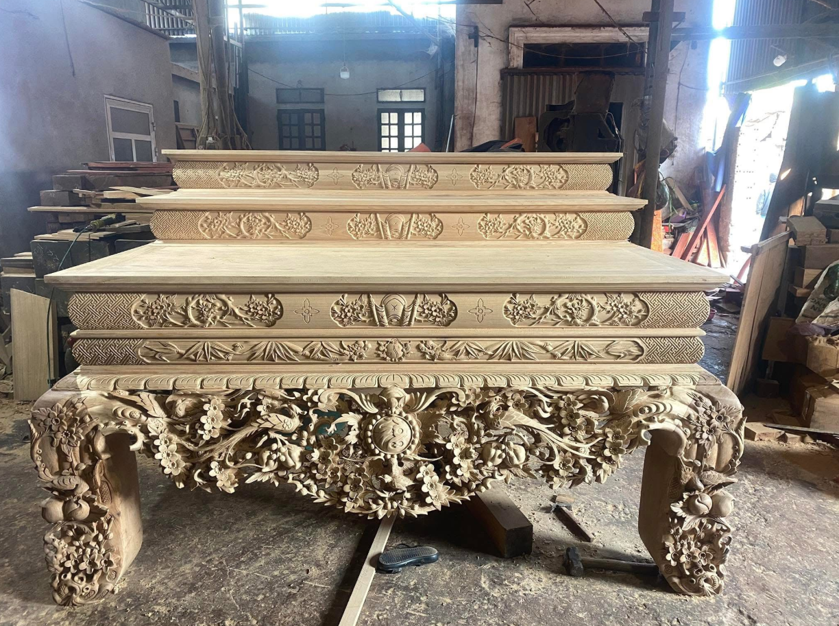 Tại sao lại thiết kế bàn thờ ba cấp