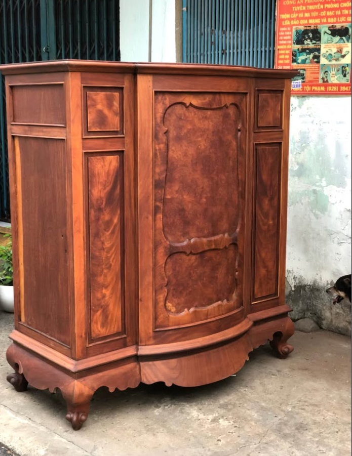 Tủ thờ đục chữ Phúc gỗ tràm